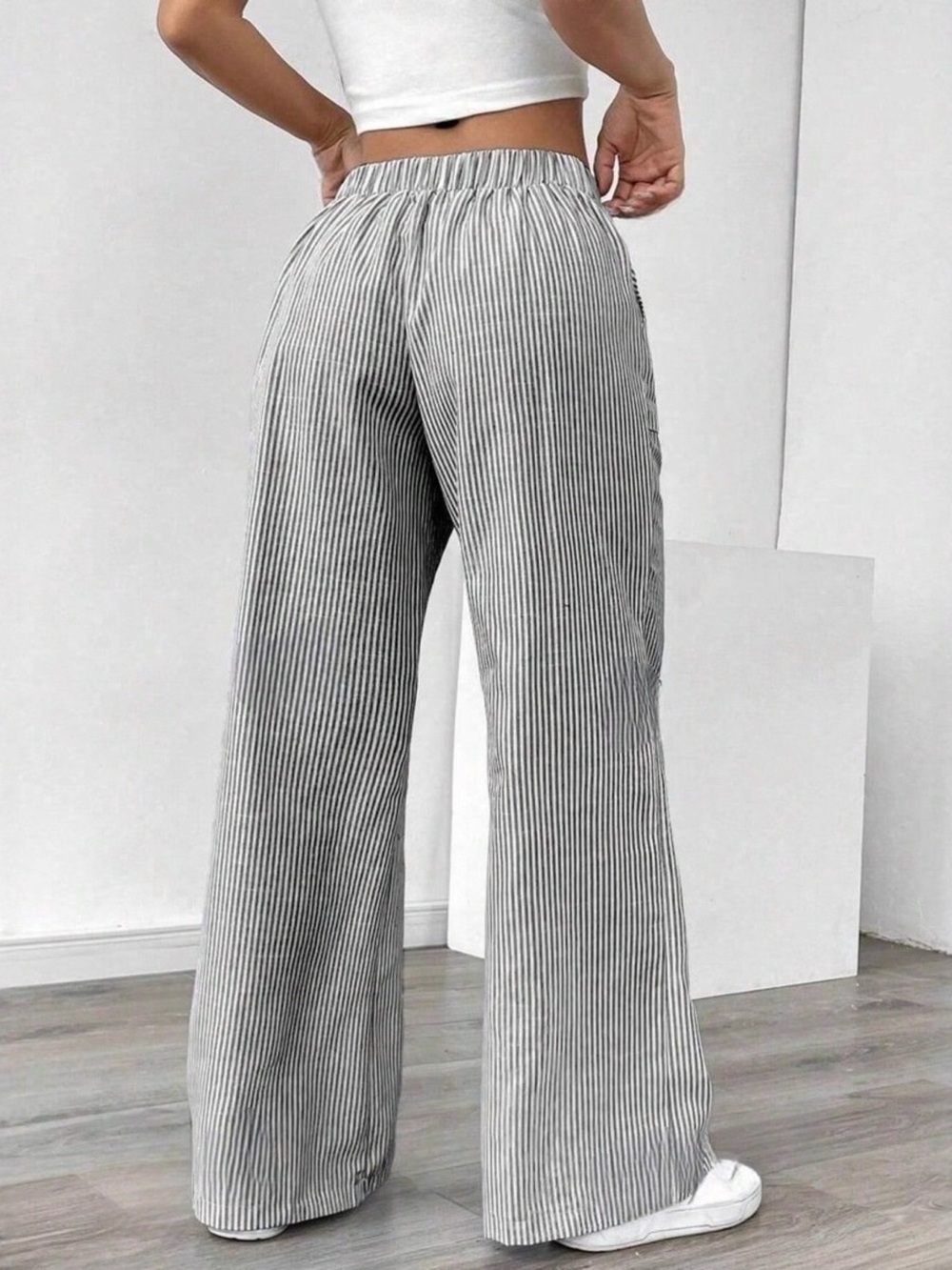 Striped Drawstring Wide-Leg Pants - Picture 3 of 4